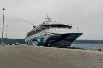 Δρακόντεια μέτρα ασφαλείας στο Κατάκολο για το πλοίο με τους ισραηλινούς ΦΩΤΟ