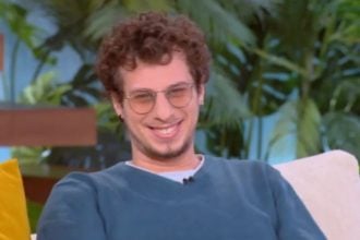 Βαγγέλης Δαούσης: «Προσπαθώ να ισορροπήσω μεταξύ Ιμπραΐμοβιτς και Ματίνας Μανταρινάκη στην αυτοπεποίθηση»