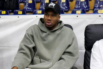 Γιάννης Αντετοκούνμπο: «Μην ανεβάσετε ξανά τα παιδιά μου, σταματήστε να λέτε ψέματα»