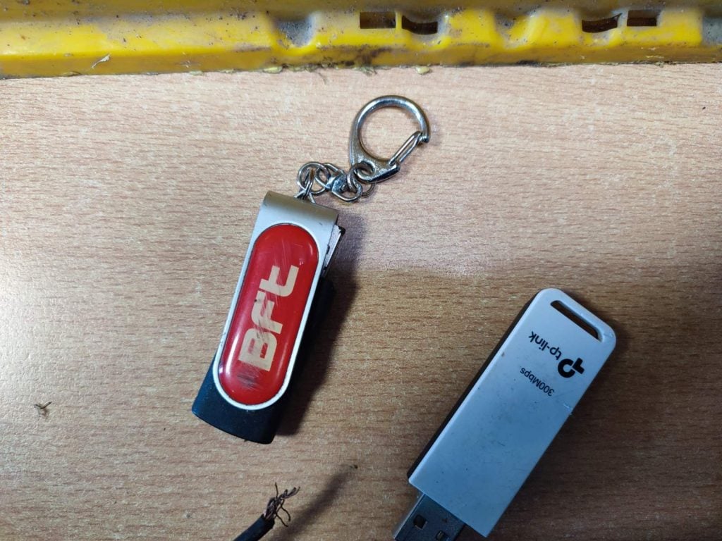 Ηλεία: Φωτογραφίες από κατασχεθέντα αντικείμενα που βρέθηκαν στην κατοχή κατηγορούμενων μελών συμμορίας