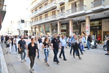 Πάτρα: Η δημοτική αρχή στην κινητοποίηση για το εργασιακό νομοσχέδιο
