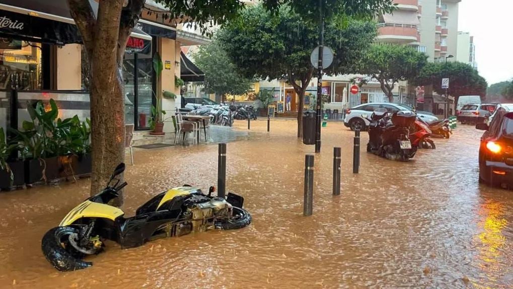 Ισπανία: Καταρρακτώδεις βροχές και πλημμύρες 
