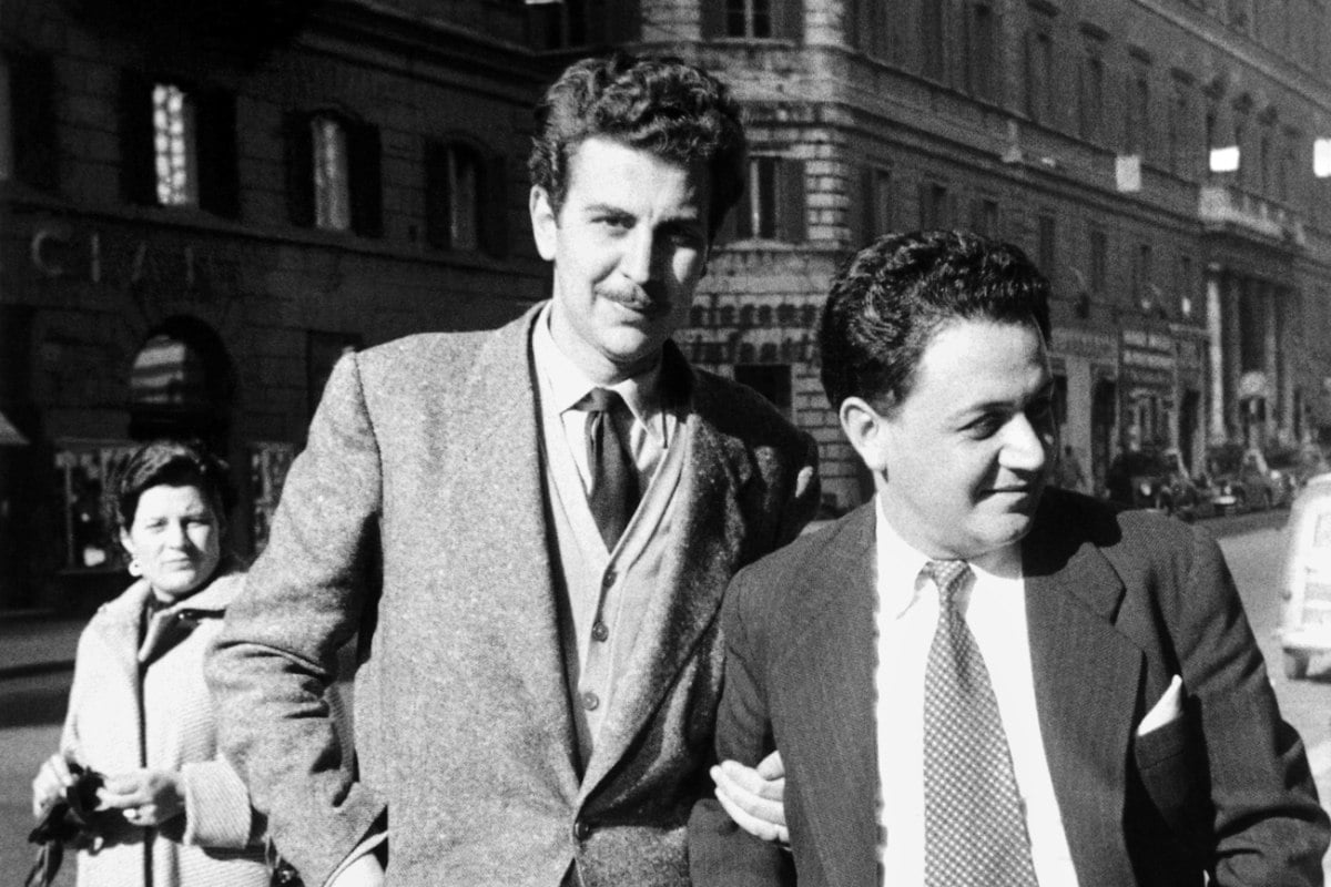 Hellenic Music Ensemble: Οι μουσικές του Μάνου και του Μίκη θα «ταξιδέψουν» σε 21 πόλεις και 9 χώρες