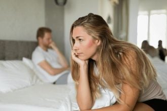 Έρευνα αποκαλύπτει το νούμερο ένα λάθος που διαλύει τις σχέσεις