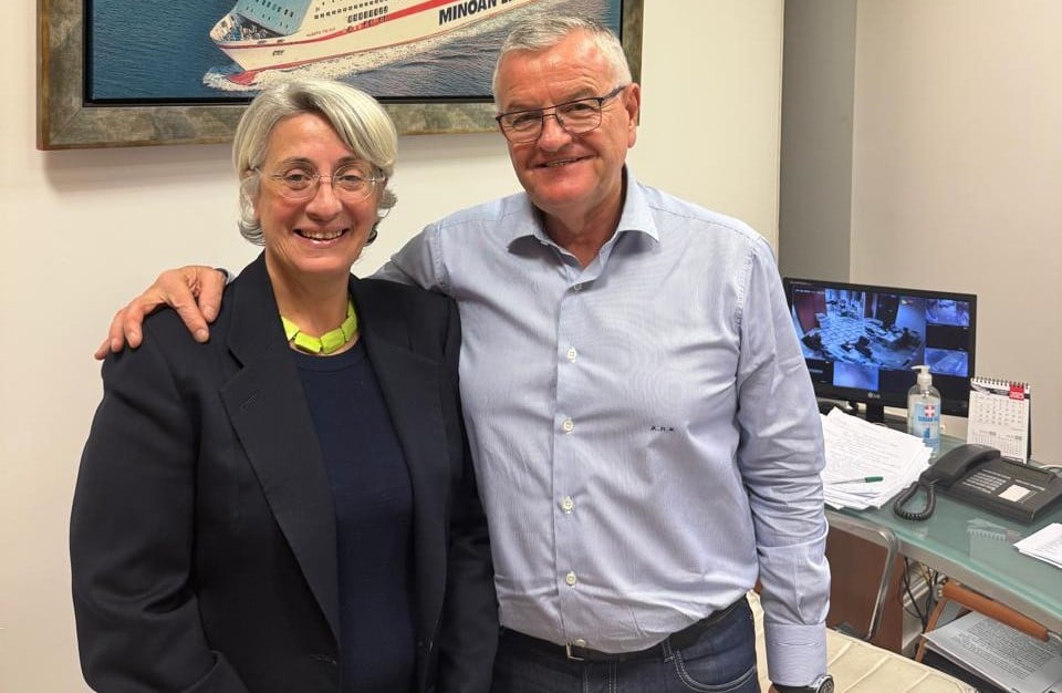 Η Έντζη Σταματάκη υποψήφια με τον Αντώνη Κουνάβη