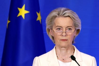 Φον ντερ Λάιεν: Δεύτερη πρόταση μομφής εναντίον της μέσα σε 3 μήνες