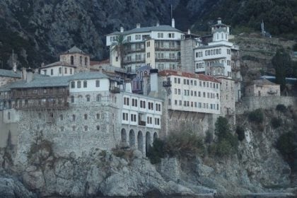 Άγιον Όρος: Εκοιμήθη ο μητροπολίτης Ροδοστόλου Χρυσόστομος