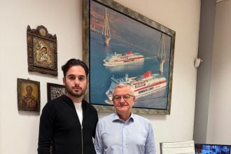 Ο Δημήτρης Αλεξόπουλος στέκεται στο πλευρό του Αντώνη Κουνάβη