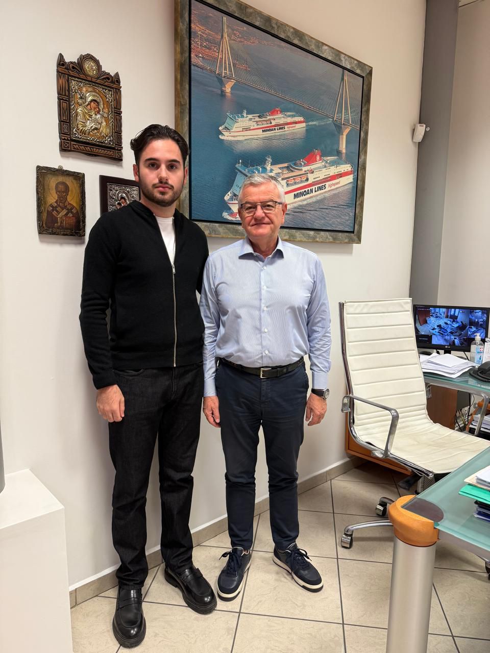 Ο Δημήτρης Αλεξόπουλος στέκεται στο πλευρό του Αντώνη Κουνάβη