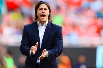 Το απόλυτο «masterclass»: Αποθέωση Αλμέιδα μετά τη νίκη επί της Μπαρτσελόνα