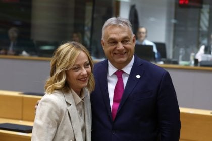 Η Τζ. Μελόνι συναντήθηκε με τον Ούγγρο ομόλογό της Β. Όρμπαν