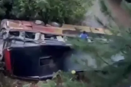 Τραγωδία στην Αργεντινή: Εννιά νεκροί μετά από πτώση λεωφορείου από γέφυρα