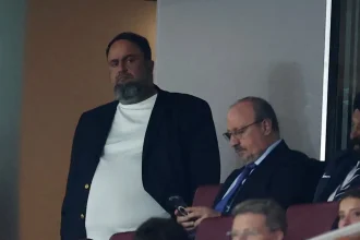 Ομιλία Βαγγέλη Μαρινάκη στα αποδυτήρια του Ολυμπιακού: Αποδείξατε πως μπορείτε να ανταποκριθείτε σε υψηλό επίπεδο
