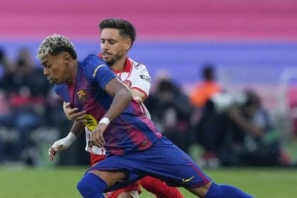 Μπαρτσελόνα – Χιρόνα 2-1: O Αραούχο «μίλησε» στο 90+3′ και την «έστειλε» στην κορυφή