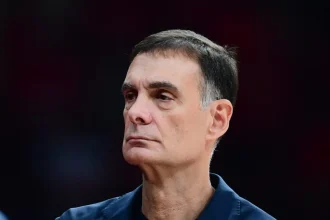 Μπαρτζώκας: Βεζένκοφ και Ντόρσεϊ έδειχναν κουρασμένοι, οι αποφάσεις τους δεν ήταν αποτελεσματικές