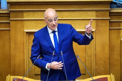 To πολιτικό παρασκήνιο μετά την ηχηρή παρέμβαση Δένδια για τον Πάνο Ρούτσι – Ποιοι συντάσσονται με τη γραμμή του υπουργού Άμυνας