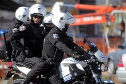 Πάτρα: Eπεισόδιο μεταξύ ζευγαριού κινητοποίησε την Αστυνομία – Η γυναίκα άρπαξε μαχαίρι