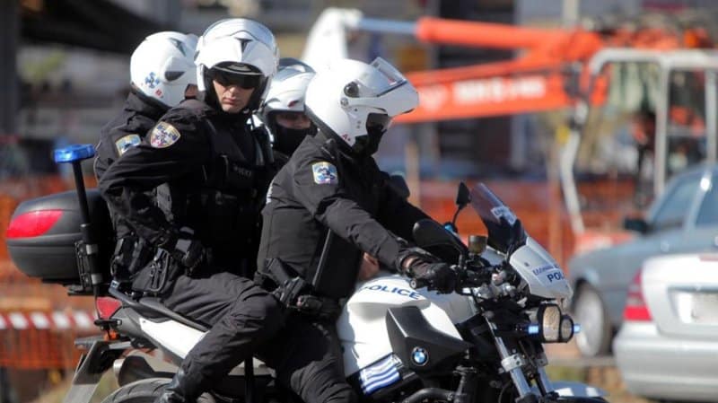 Πάτρα: Eπεισόδιο κινητοποίησε την Αστυνομία – Γυναίκα άρπαξε μαχαίρι