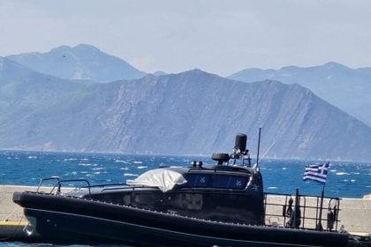 Πατρινοί και Αιγιώτης κομάντο του Λιμενικού, πρωταγωνιστές σε διάσωση 6 Ρώσων ναυαγών στη Σύμη (ΦΩΤΟ)