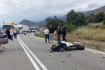 Πως έγινε η φονική σύγκρουση στη Φωκίδα - Νεκρός 21χρονος, σοβαρά τραυματισμένος 37χρονος μεταφέρθηκε στην Πάτρα
