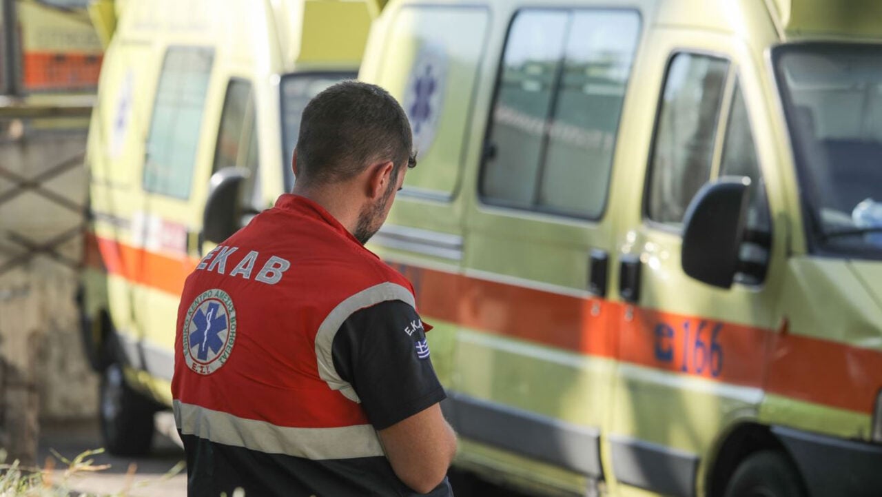 ΕΚΑΒ: Ένα ασθενοφόρο σταθμεύει μεταξύ Ναυπακτίας-Μεσολογγίου για να καλύπτει και τις δύο περιοχές - Απίστευτες καταστάσεις λόγω ελλείψεως προσωπικού