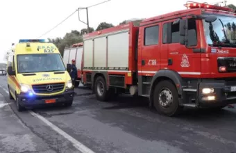Πως βρέθηκε το ΙΧ από την εθνική οδό στον γκρεμό - Το απίστευτο τροχαίο στην Παναγοπούλα ΦΩΤΟ