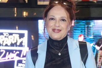 Ελένη Ράντου: «Βέβαια και χρησιμοποιώ το ChatGPT, μου έχει φτιάξει κάτι επιστολές σε ξένες γλώσσες που με έχει σώσει»