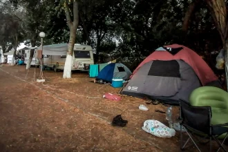 Φοινικούντα: 6 ώρες η απολογία του 22χρονου για τη διπλή δολοφονία - Δεν είναι ο φυσικός αυτουργός, ο ανιψιός του θύματος αναγνώρισε λάθος άτομο, λέει ο δικηγόρος του