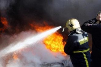 Πάτρα: Όχημα στο παλιό λιμάνι τυλίχθηκε στις φλόγες