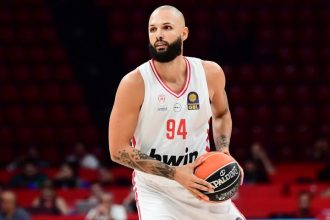 Ξεπέρασε εύκολα το εμπόδιο του Πανιωνίου στην επιστροφή Φουρνιέ και Γουόκαπ ο Ολυμπιακός