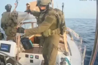 Γάζα: Οι ισραηλινές δυνάμεις αναχαίτισαν το ελληνικό σκάφος «Οξυγόνο» – Συλλήψεις ακτιβιστών ΦΩΤΟ-ΒΙΝΤΕΟ