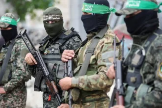 Η Χαμάς απάντησε στο τελεσίγραφο Τραμπ: Συμφωνεί να παραδώσει τους ομήρους στο Ισραήλ και την εξουσία σε Παλαιστίνιους τεχνοκράτες