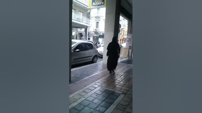 Πάτρα: “Ξαναχτύπησαν” οι … “μαϊμού” καλόγριες - Κυκλοφορούν στους κεντρικούς πεζόδρομους και ζητούν βοήθεια...