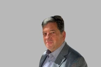 Η σιωπηλή ληστεία της ακίνητης περιουσίας: Funds, εγγυήσεις και ο Έλληνας που πληρώνει δύο φορές