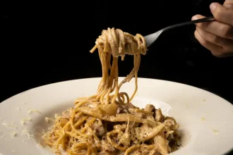 Ζυμαρικά αλφρέντο με μανιτάρια 