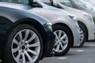 Πρόστιμα έως 2.000 ευρώ για απλήρωτα τέλη, ΚΤΕΟ και ανασφάλιστα ΙΧ κάθε εξάμηνο: Πώς θα εντοπίζονται παραβάτες