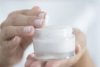 Ο ΕΟΦ ανακαλεί δύο ενυδατικές κρέμες
