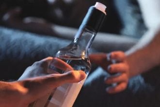 Στο νοσοκομείο 17χρονη λόγω μέθης- Συνελήφθη ο υπεύθυνος του κέντρου διασκέδασης