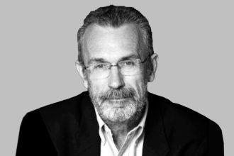 Δέσμιοι του πατριωτισμού του καναπέ;