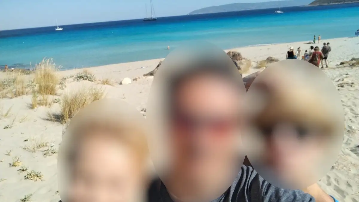 Έπαιζε θέατρο στους αστυνομικούς ο 50χρονος στο Κορωπί ενώ είχε φωτογραφία στο κινητό του με τη γυναίκα του χτυπημένη