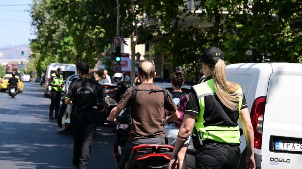 "Κουράστηκαν" να γράφουν κλήσεις για κράνος - Πάνω από 1.500 πρόστιμα - Πόσα στη Δυτ. Ελλάδα