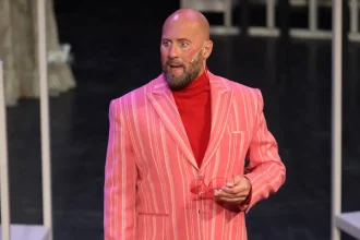 Λαέρτης Μαλκότσης: «Οι συμμαθητές μου στο σχολείο με φώναζαν “μπαλαρίνα” επειδή έκανα χορό»