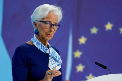 Η Κριστίν Λαγκάρντ «αδυνατεί» να αναγγείλει το τέλος των μειώσεων επιτοκίων