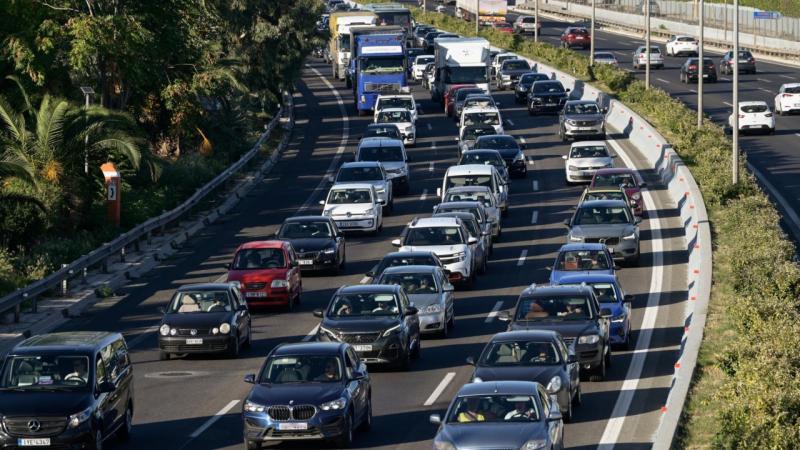 ΑΑΔΕ: Χιλιάδες «ραβασάκια» για ανασφάλιστα οχήματα και τέλη κυκλοφορίας - Έρχονται "τσουχτερά" πρόστιμα
