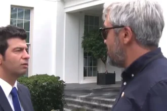 Απολύθηκε ο Τούρκος δημοσιογράφος μετά το «πήραμε τον π@@» για τη συνάντηση Τραμπ με Ερντογάν