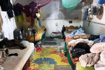 Σύγχρονοι σκλάβοι: ΒΙΝΤΕΟ από την επιχείρηση της ΕΛ.ΑΣ για την εξάρθρωση κυκλώματος που εκμεταλλευόταν αλλοδαπούς εργάτες - Δρούσε και στην Ηλεία