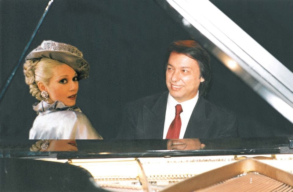 Πέθανε ο μαέστρος Γιώργος Νιάρχος