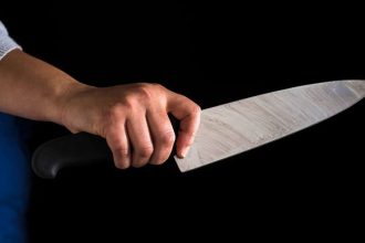 «Δεν με νοιάζει αν μπω φυλακή», είπε και άρπαξε το μαχαίρι