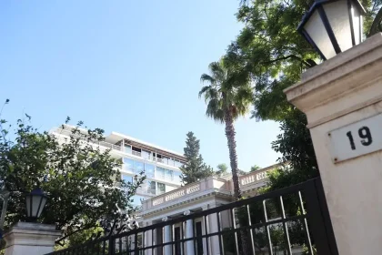 Έκτακτη σύσκεψη στο Μαξίμου για το καλώδιο: Σε οριακό σημείο οι σχέσεις Κύπρου - ΑΔΜΗΕ