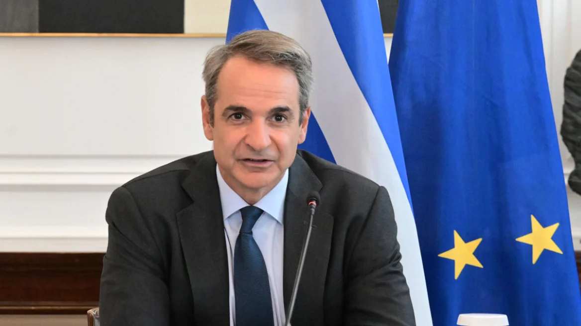 Μητσοτάκης: Κραυγαλέα fake news της αντιπολίτευσης περί γενικευμένης επιβολής της 13ωρης εργασίας - Ο νέος νόμος ωφελεί τους εργαζόμενους